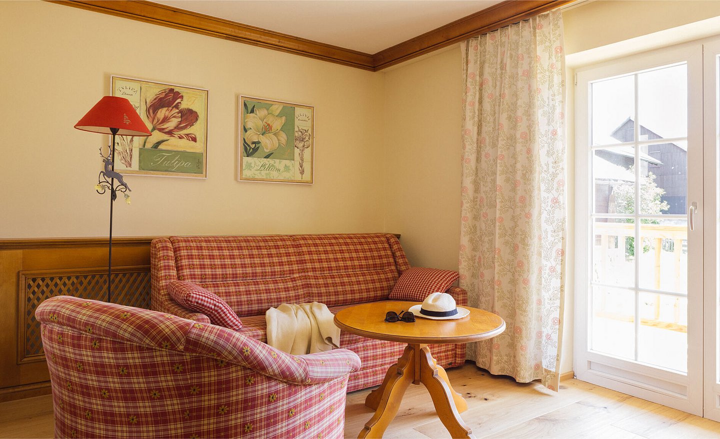 Ferienwohnungen im Hotel Tannheimertal, Tirol Ferienwohnungen im Hotel Tannheimertal, Tirol